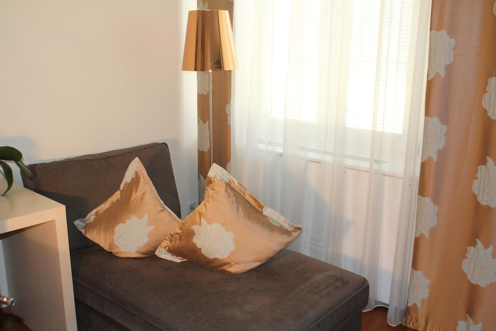Stadthotel Guertler アムシュテッテン エクステリア 写真