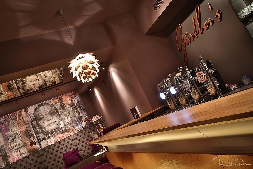 Stadthotel Guertler アムシュテッテン エクステリア 写真